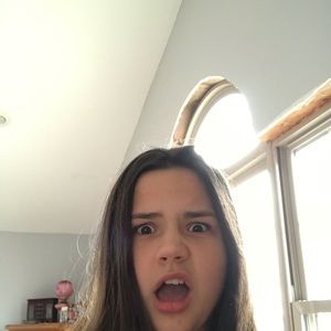 Meet your Posher, Clair